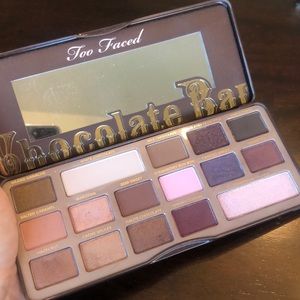 Too faced chocolate bar eyeshadow pallet